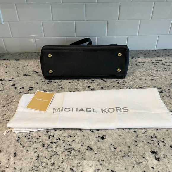 Michael Kors- Cynthia medium black satchel- 30S3TCYS2L - Picture 10 of 11